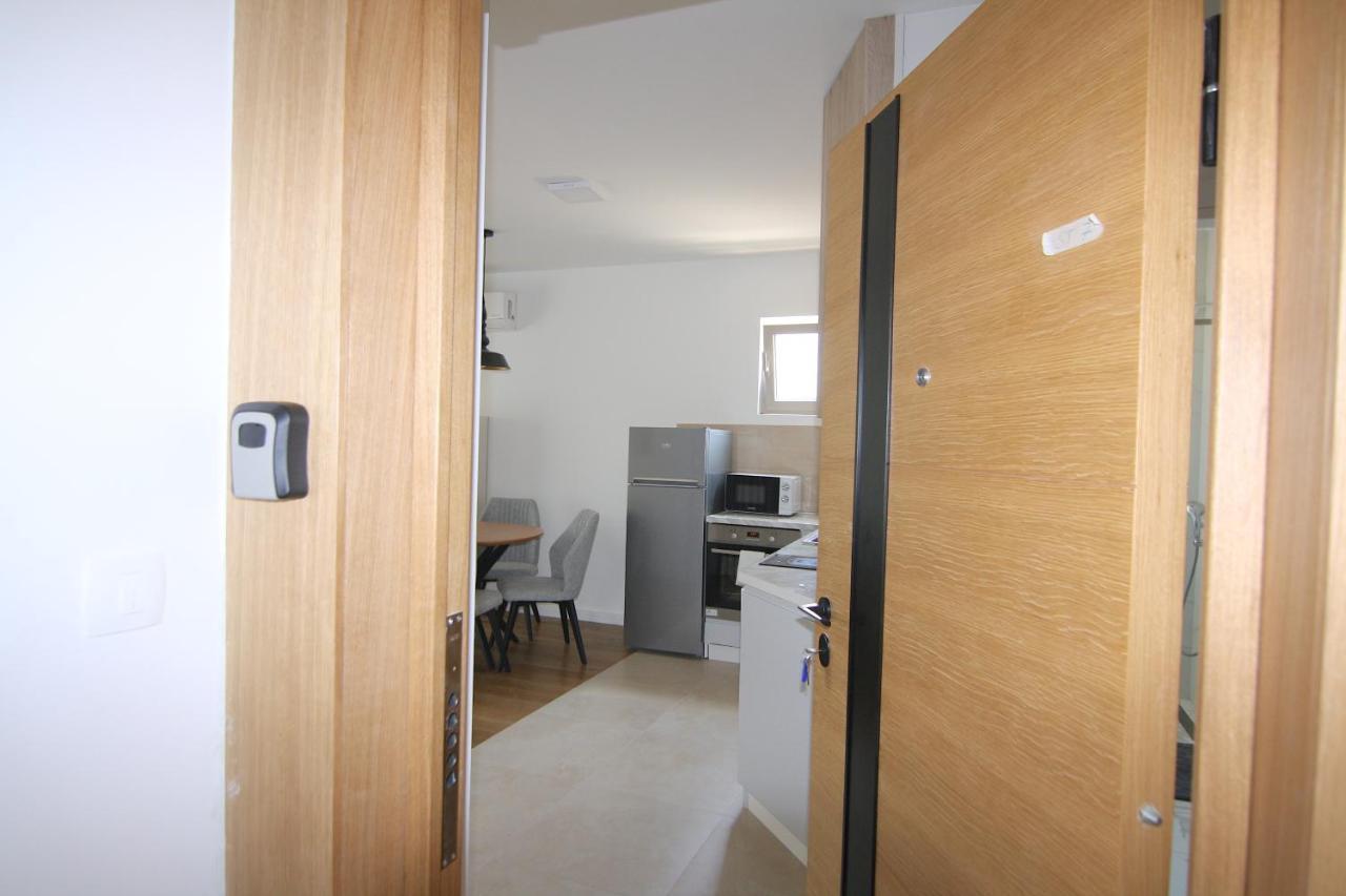 Apartments Lora Zmajeva, 7 Budva Buitenkant foto